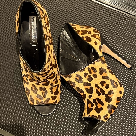 BCBGMaxAzria Shoes - BCBG leopard print heel shoes